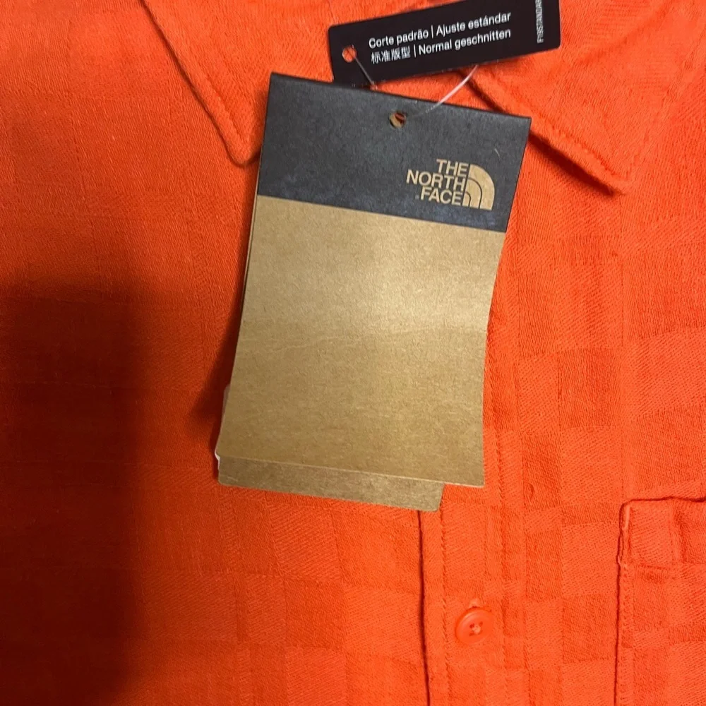 New The North Face Loghill Jacquard Short Sleeve Shirt | Retro Orange S